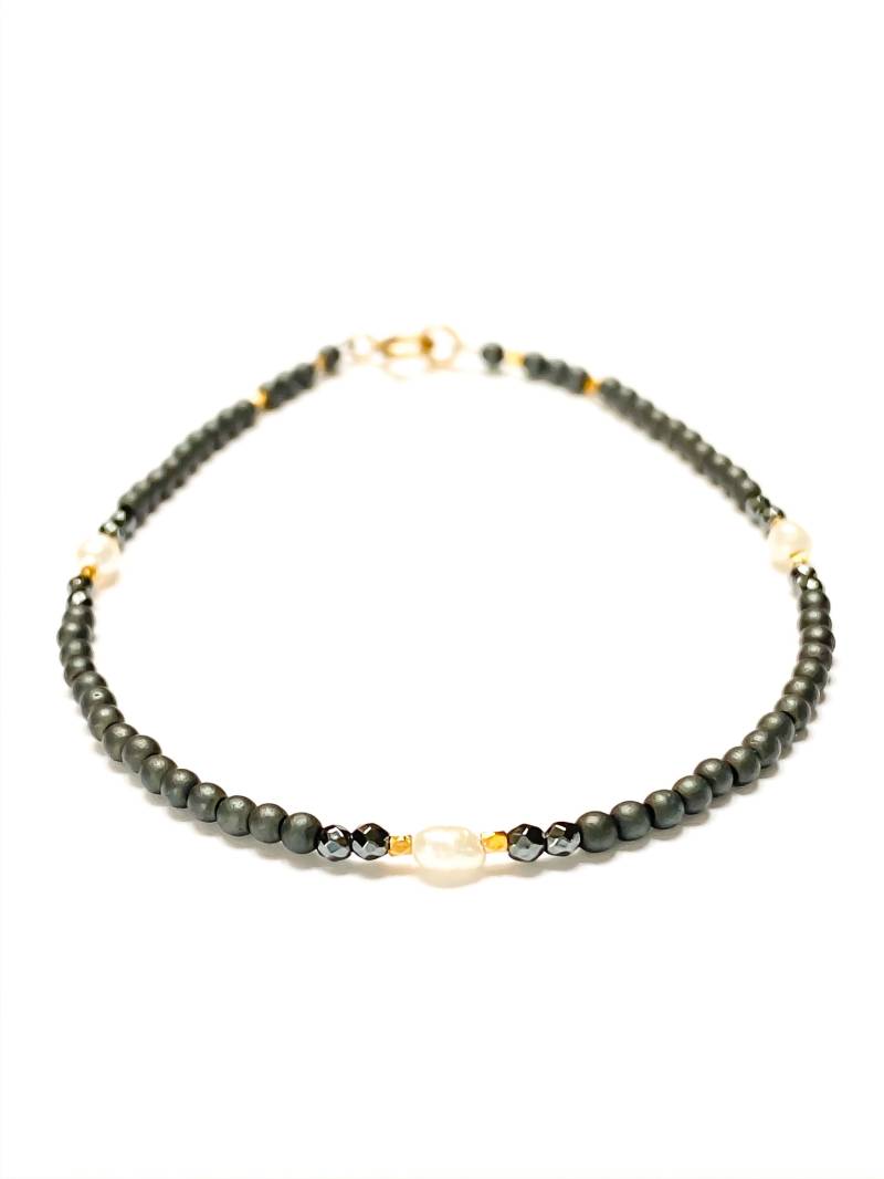 Süsswasserperlen & Hämatit-Armband Sterlingsilber-Verschluss Süsswasserperlen & Hämatit-Armband Sterlingsilber-Verschluss von TherapyAccessories