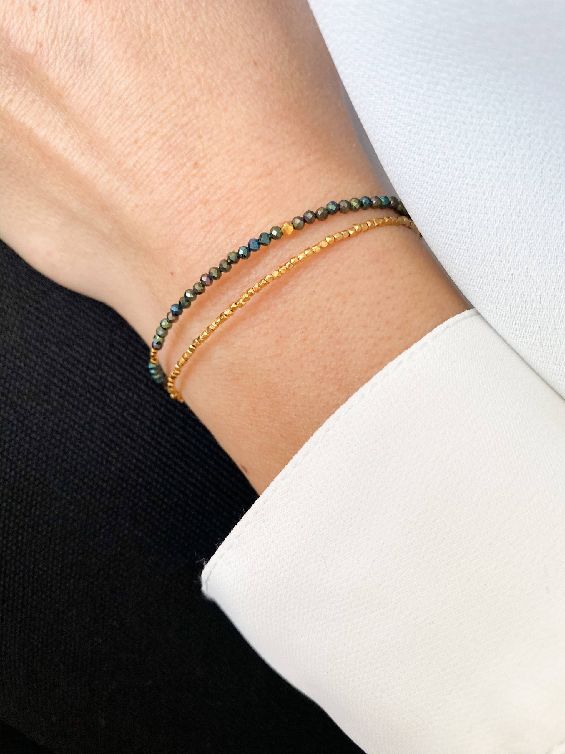 Zarte Spinell Armband Gold Plissee Sterling Silber Haken Zarte Spinell Armband Gold Plissee Sterling Silber Haken von TherapyAccessories