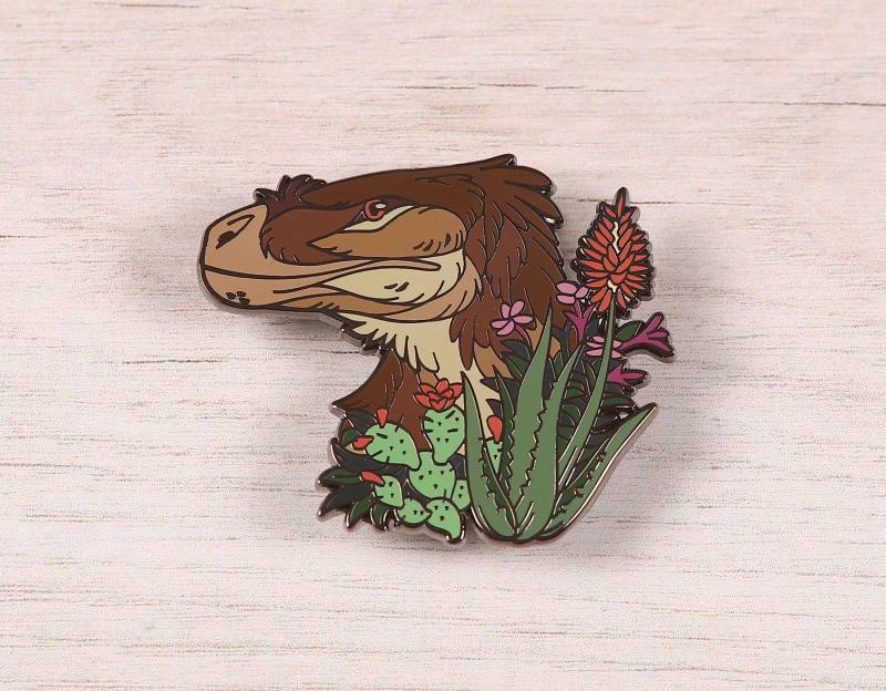 Velociraptor Portrait Pin Dinosaurier Kunst Velociraptor Portrait Pin Dinosaurier Kunst von TherbisStudio