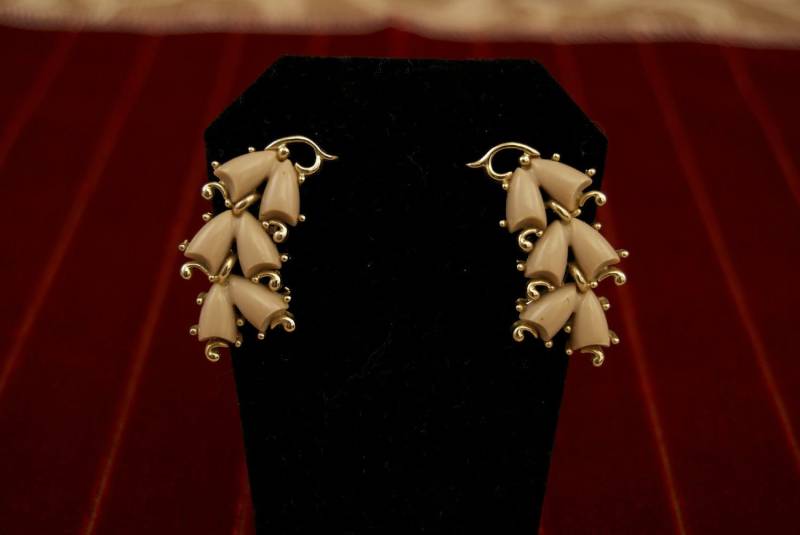 Vintage Krämer Thermoset Ohrclips von TheresaWellsStifel