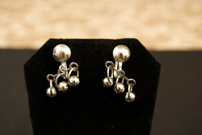 Vintage Ohrclips Signiert Delma von TheresaWellsStifel