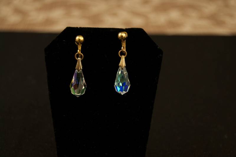 Vintage Ohrhänger Mit Schraubverschluss von TheresaWellsStifel