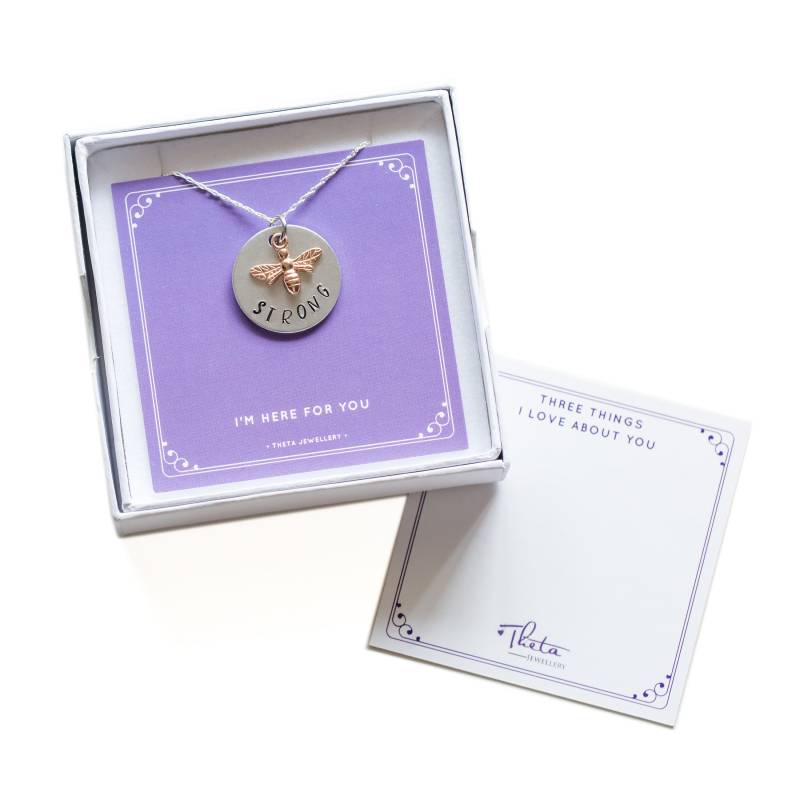 Handgestempelte Biene Anhänger Halskette Rosegold Vermeil Anhänger, "Be Strong' Geschenk Handgestempelte Biene Anhänger Halskette Rosegold Vermeil Anhänger, "Be Strong' Geschenk von ThetaJewellery