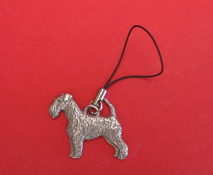 Airedale Terrier Zinn Motiv Handy Charme Tierarzt Mutter Vater Geschenk von ThimblesnObjectDart