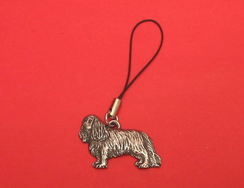King Charles Spaniel Zinn Motiv Handy Charm Vet Mutter Vater Spaniel-Geschenk von ThimblesnObjectDart
