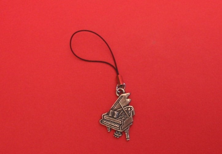 Klavier Zinn Handy Charme Tierarzt Mutter Vater Lehrer Musik Geschenk von ThimblesnObjectDart