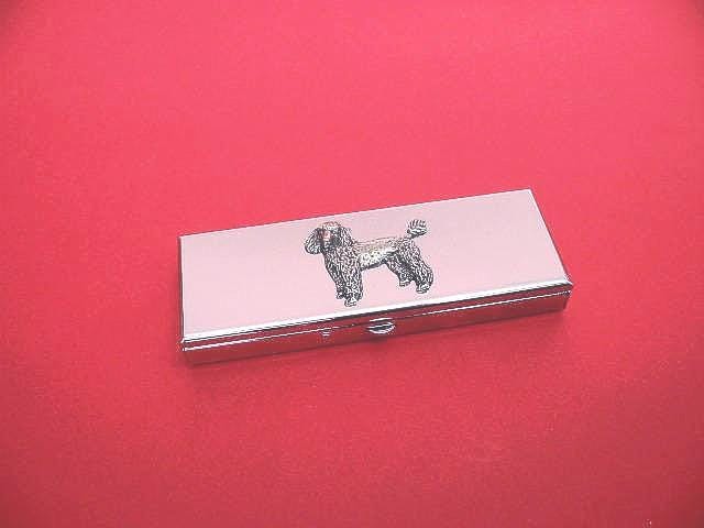 Pudel Design Sieben-Tage-Pillendose - Medikamente Organisator Reisepillenetui Kleine Schmuckbox Hund Tablet Behälter Geschenk Pudel Design Sieben-Tage-Pillendose - Medikamente Organisator Reisepillenetui Kleine Schmuckbox Hund Tablet Behälter Geschenk von ThimblesnObjectDart