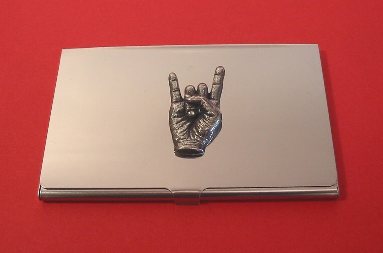 Rock Auf Chrome Card Halter Mit Hand Gegossen Zinn Musik Geschenk Heavy Metal Weihnachtsgeschenk Rock Auf Chrome Card Halter Mit Hand Gegossen Zinn Musik Geschenk Heavy Metal Weihnachtsgeschenk von ThimblesnObjectDart