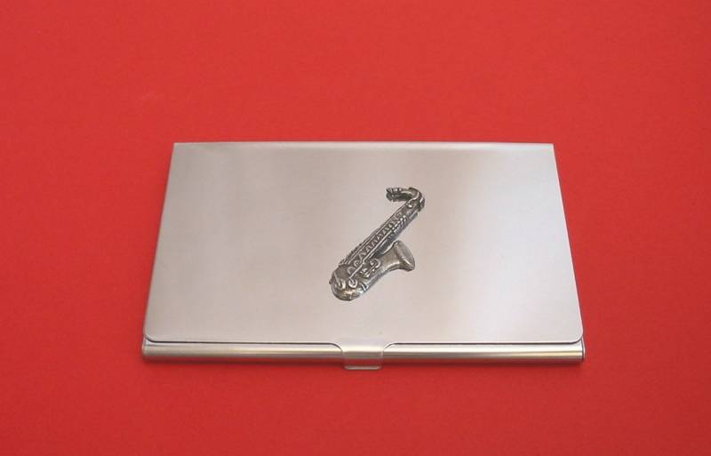 Saxophon Verchromter Kartenhalter Mit Handgegossenem Zinn Motiv Orchester Brass Band Musik Geschenk Saxophon Verchromter Kartenhalter Mit Handgegossenem Zinn Motiv Orchester Brass Band Musik Geschenk von ThimblesnObjectDart