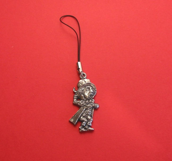 The Mad Hatter Zinn Handy Charm Alice Im Wunderland Geschenk Weihnachten Mutter Vater von ThimblesnObjectDart