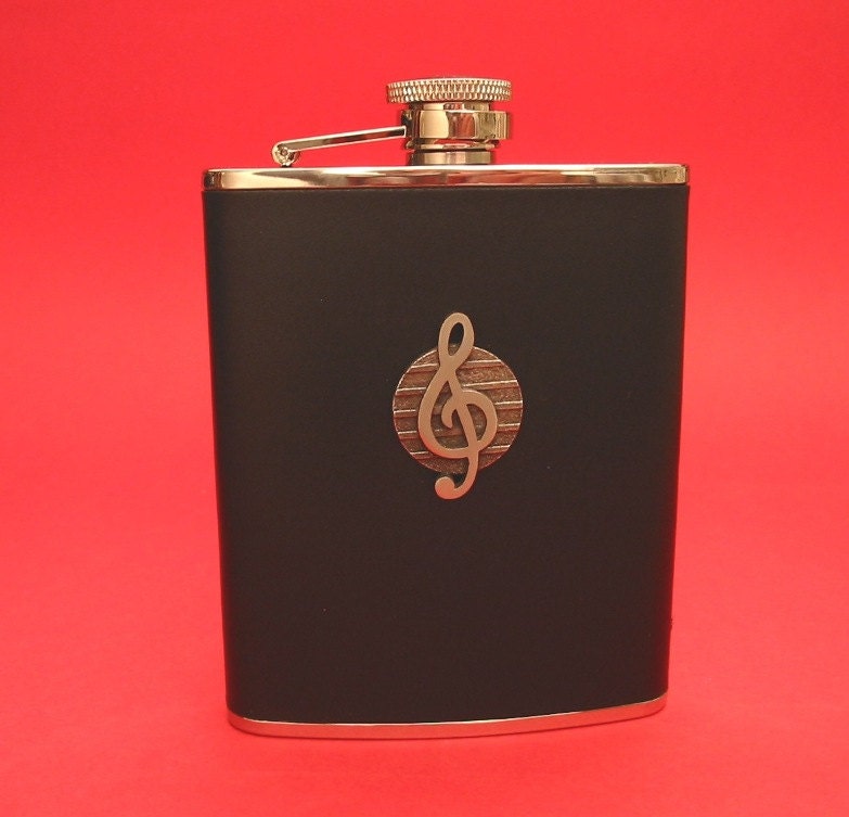 Violinschlüssel Design Leder Schwarz 6Oz Flachmann Musik Geschenk Lehrer Violinschlüssel Design Leder Schwarz 6Oz Flachmann Musik Geschenk Lehrer von ThimblesnObjectDart