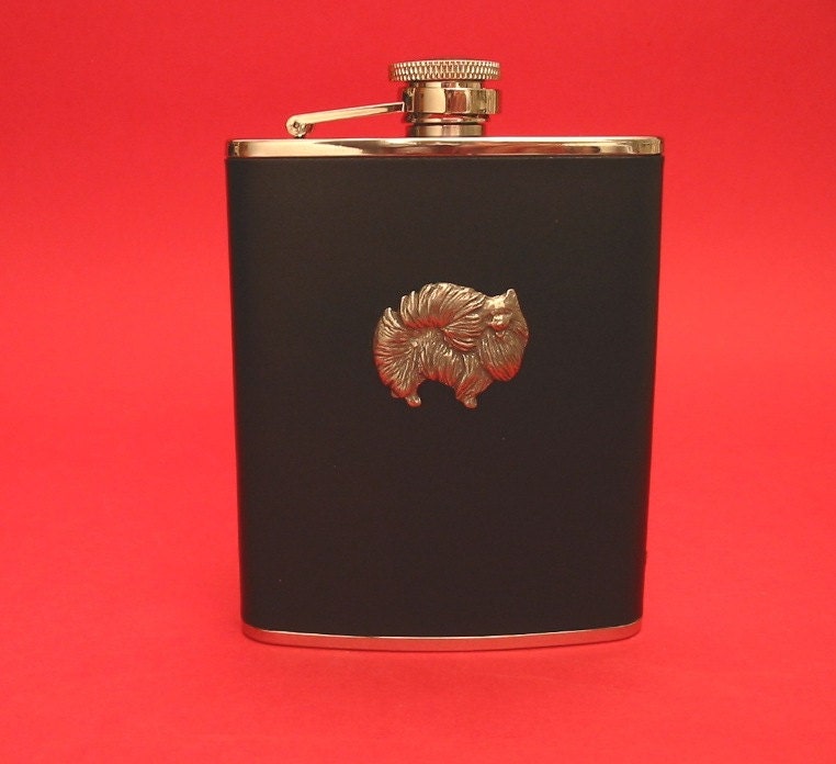Westpommern-Dog Design Leder Schwarz 6Oz Flachmann Hund Geschenk Westpommern-Dog Design Leder Schwarz 6Oz Flachmann Hund Geschenk von ThimblesnObjectDart