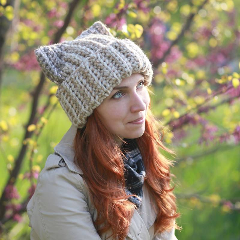 Gehäkelte Katzenohren Mütze Creme & Beige, Unisex Erwachsene Hut von ThingsFS