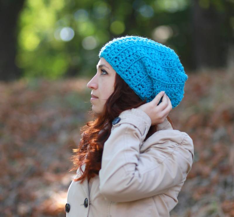 Gehäkelte Blaue Slouchy Beanie Handgemachte Baggy Mütze Unisex Erwachsene Geschenkidee Mode Aqua Blau Frühling Herbst Accessoire Türkis Dread von ThingsFS