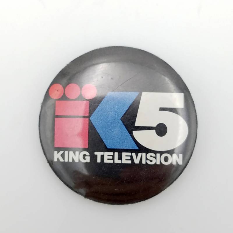 1980's K5 | King 5 Fernsegeltapple Pin-Rückseite Button von ThingsGrandmaKept