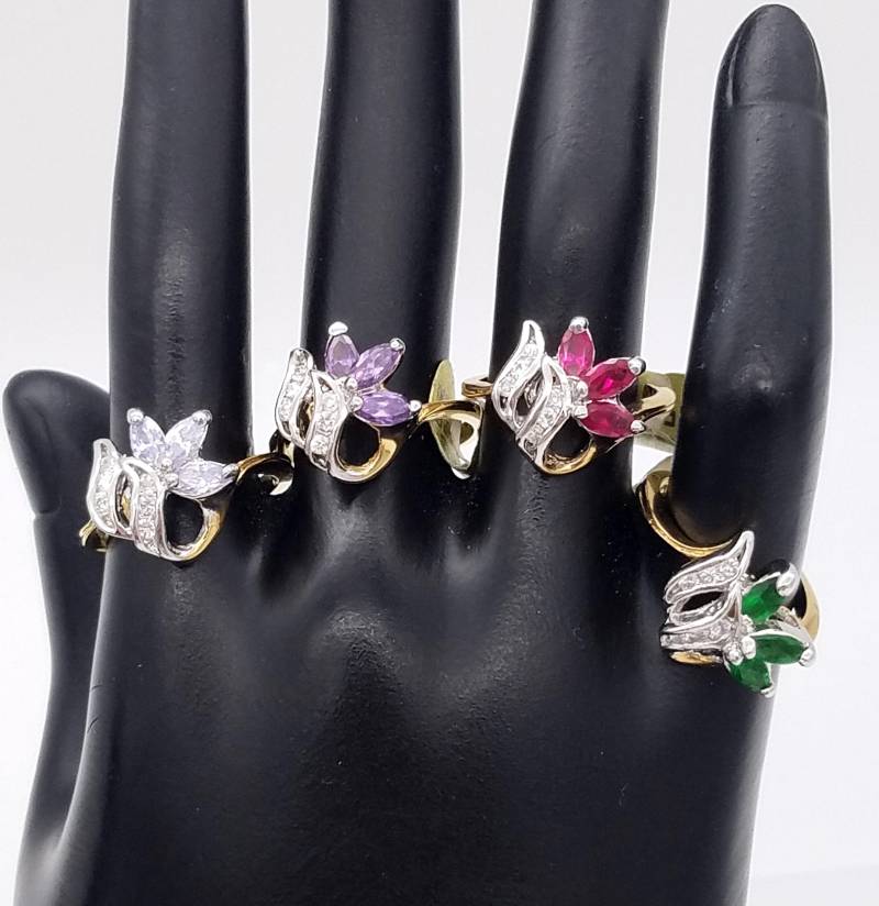 New Old Stock 14K Vergoldet & Cz Blumen Spray Cocktail Ring von ThingsGrandmaKept