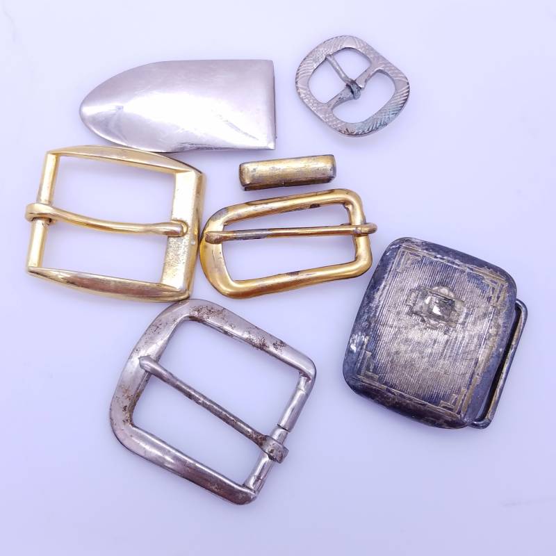 Set Aus 6 Metall-Gürtelschnallen von ThingsGrandmaKept