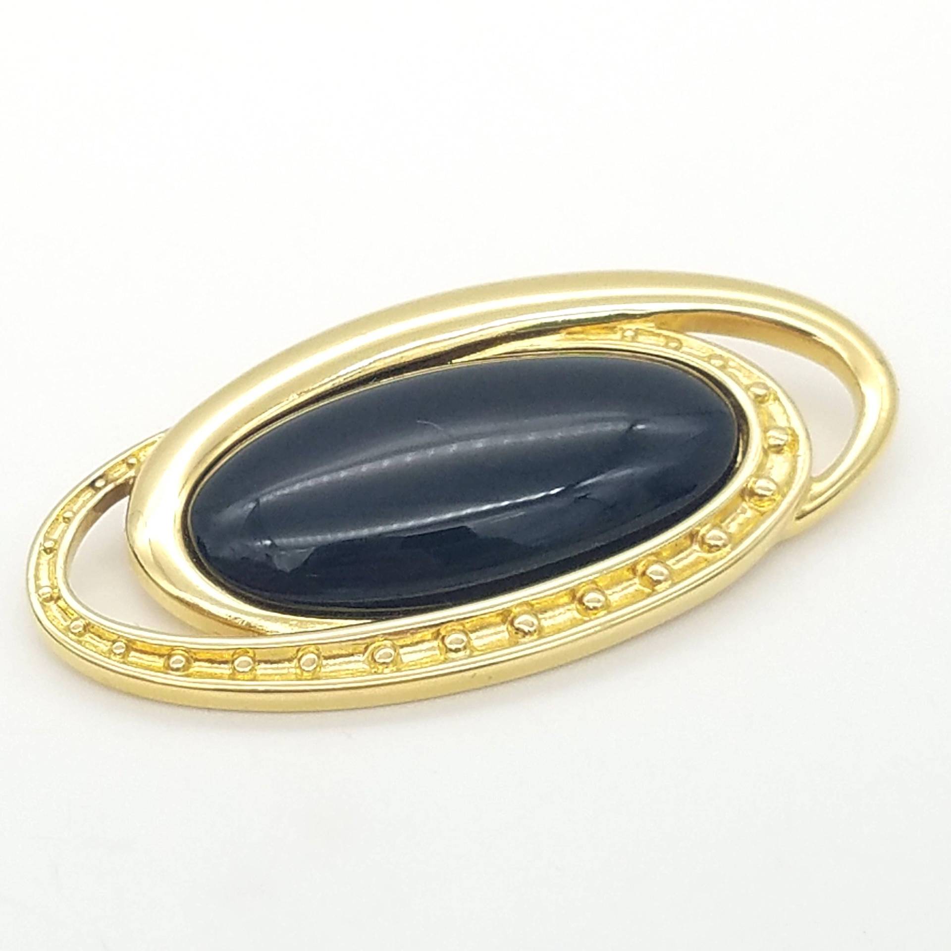 Signierte Monet Gold Ton & Schwarze Emaille Große Ovale Brosche Signierte Monet Gold Ton & Schwarze Emaille Große Ovale Brosche von ThingsGrandmaKept