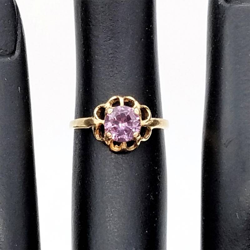 Zierlicher Farbwechsel 1/2 Karat Lab Saphir & 14K Gelbgold Kombiring - Größe 3 von ThingsGrandmaKept