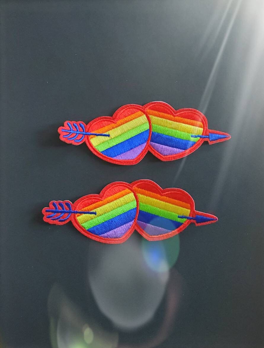 Regenbogen Doppelherzen Gestickte Aufnäher - 2stk von ThinkPatchCo