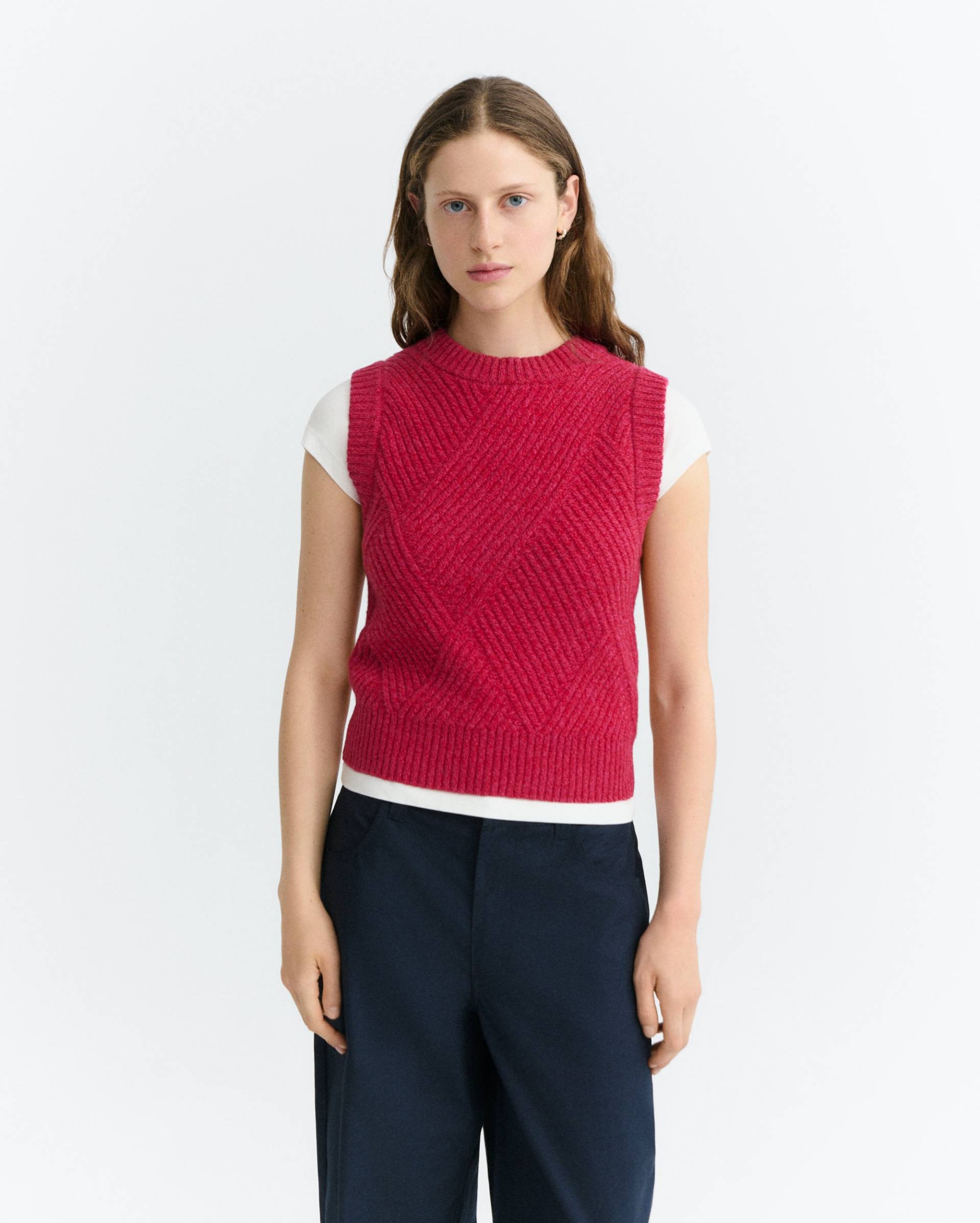 Rippstrick Pullunder Modell: Kaia von Thinking Mu