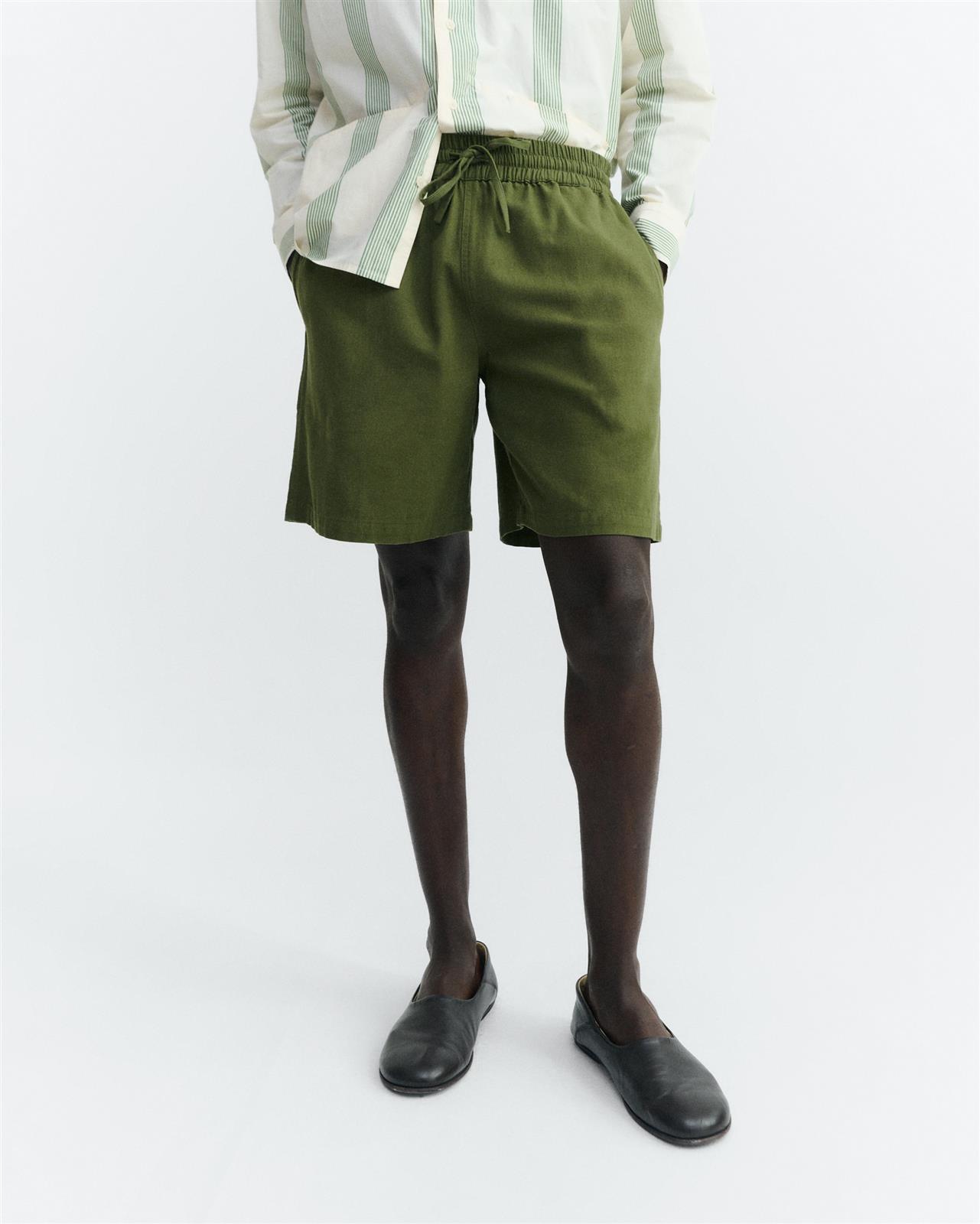 Shorts Modell: Henry von Thinking Mu