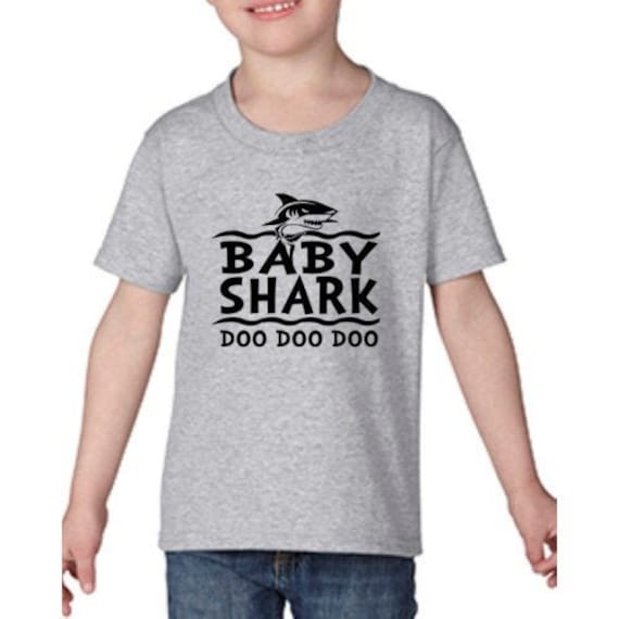 Baby Hai, Hai Doo Shirt, T-Shirt, Kleinkind Party, Geburtstag von ThinkingOutLoudTees