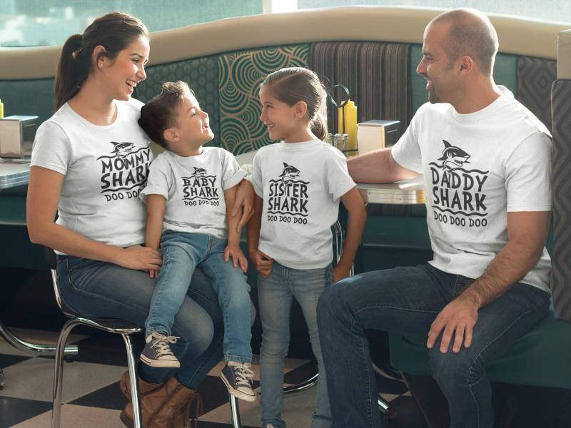 Familie Hai Set. 3 Shirts Minimum. Mama Hai. Papa Baby Passende Familien Shirts. Mama, Papa, Babyhai von ThinkingOutLoudTees