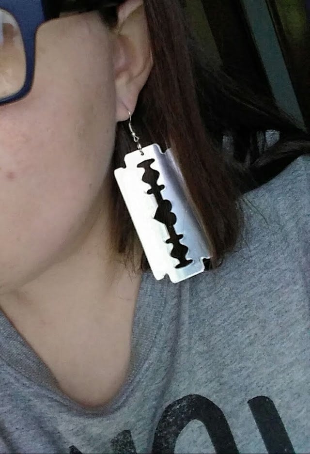 Acryl Rasierklinge Ohrringe, Seltsames Schmuck, Spiegel Statement Piece Acryl Rasierklinge Ohrringe, Seltsames Schmuck, Spiegel Statement Piece von ThirdEyeDesigns19