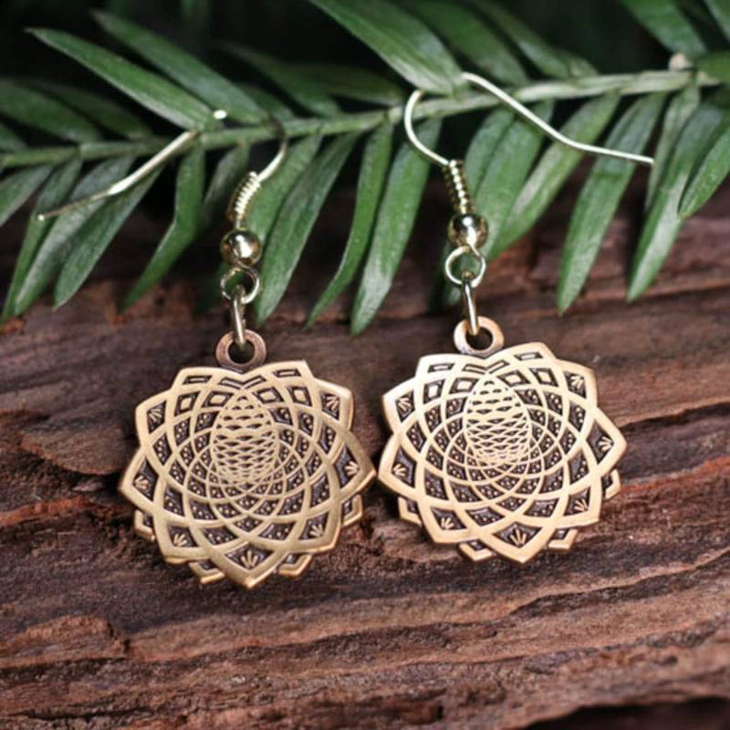 Drittes Auge Gold Mandala Ohrringe Drittes Auge Gold Mandala Ohrringe von ThirdEyePineCones