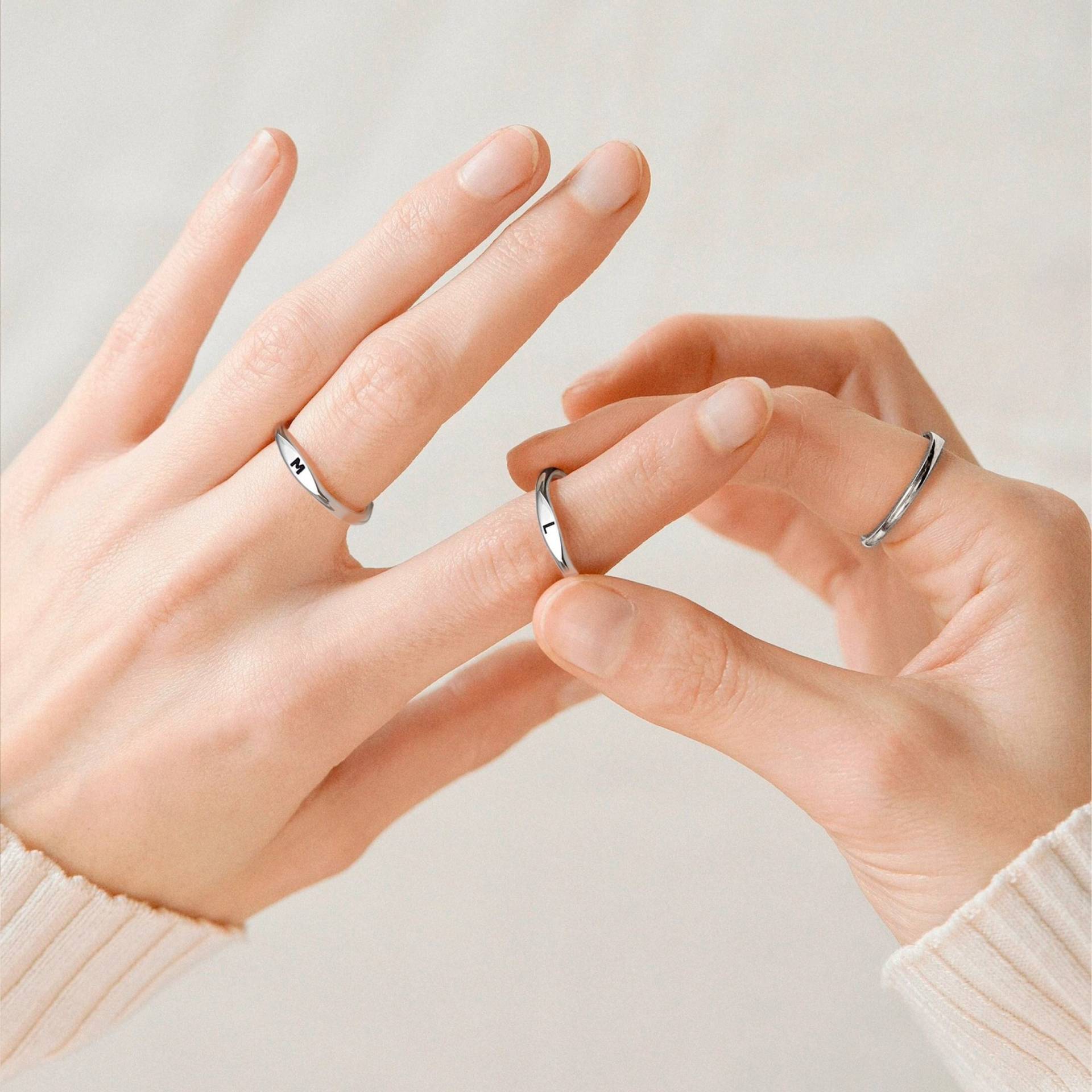 Anfangsbuchstaben Ring Verstellbarer Initial Dünner 925Silber Mit Buchstaben Valentinstags-Geschenke Für Sie/Ihre Liebsten Anfangsbuchstaben Ring Verstellbarer Initial Dünner 925Silber Mit Buchstaben Valentinstags-Geschenke Für Sie/Ihre Liebsten von ThirtyPercentJewelry