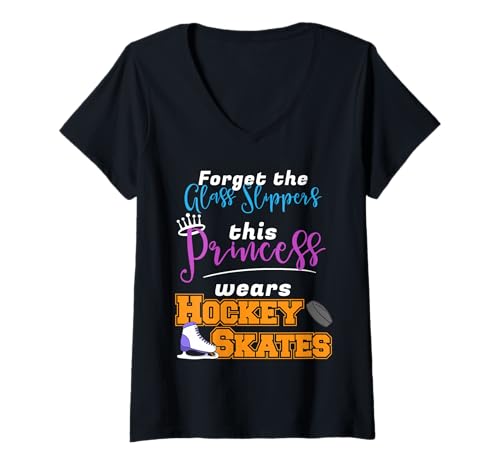 Damen Diese Prinzessin trägt Hockeyschlittschuhe, Eishockeyspieler T-Shirt mit V-Ausschnitt Damen Diese Prinzessin trägt Hockeyschlittschuhe, Eishockeyspieler T-Shirt mit V-Ausschnitt von This Princess Wears Hockey Skates Hockey Gifts