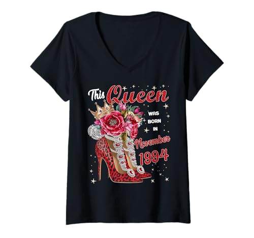 Damen Diese Königin wurde im November 1994 geboren November Geburtstag Frauen T-Shirt mit V-Ausschnitt Damen Diese Königin wurde im November 1994 geboren November Geburtstag Frauen T-Shirt mit V-Ausschnitt von This Queen Was Born In November 1994 November
