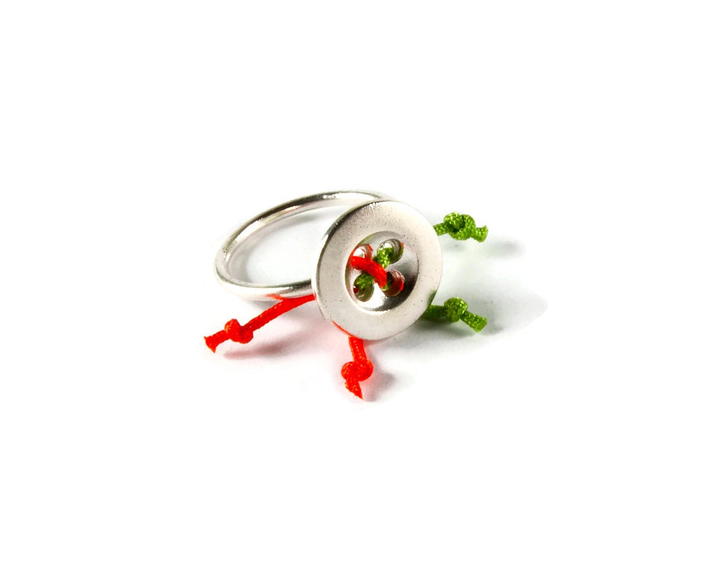 Big Button Ring Sterling Silber Statement Bestickten Schmuck Green Orange Warm Color Cords Custom Colors Crafty Spring Geschenk Für Sie von ThisAndThatWorkshop