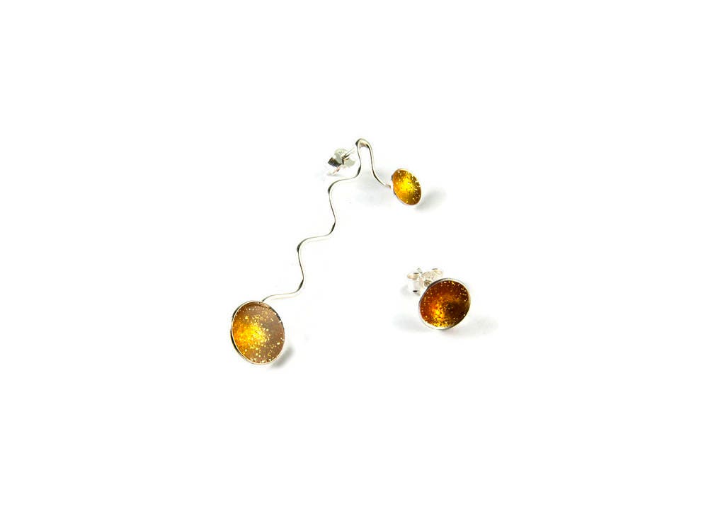 Nicht Übereinstimmende Sterling Silber Ohrringe Ein Ohrstecker Andere Doppel Lange Wellige Gelb Petrol Rot Druzy Funkelnde Emaille Farben Design von ThisAndThatWorkshop
