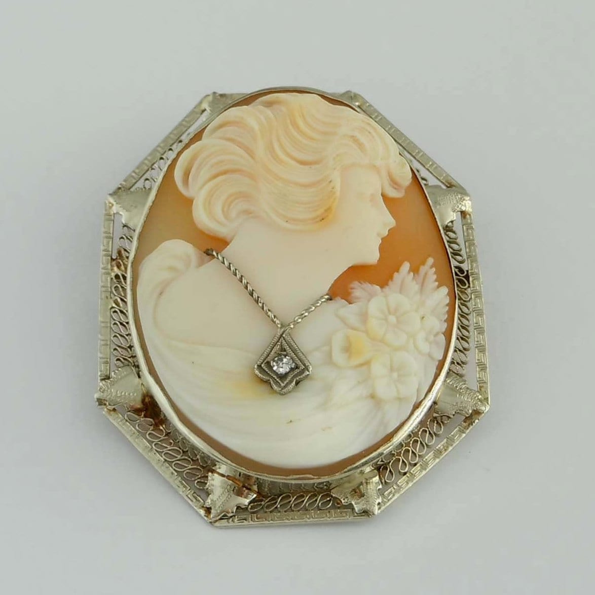 14Kt White Gold Octagonal Filiond Diamond Solitaire Necklace Female Cameo Brooch Pendant Floral Corsage von ThisArtGallery