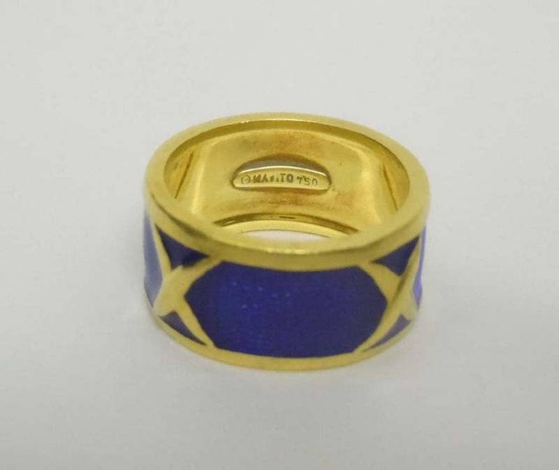 18Kt Gelbgold Blau Guilloche Emaille X Detail Mavito Designer Ring 750 12.4 Gramm von ThisArtGallery