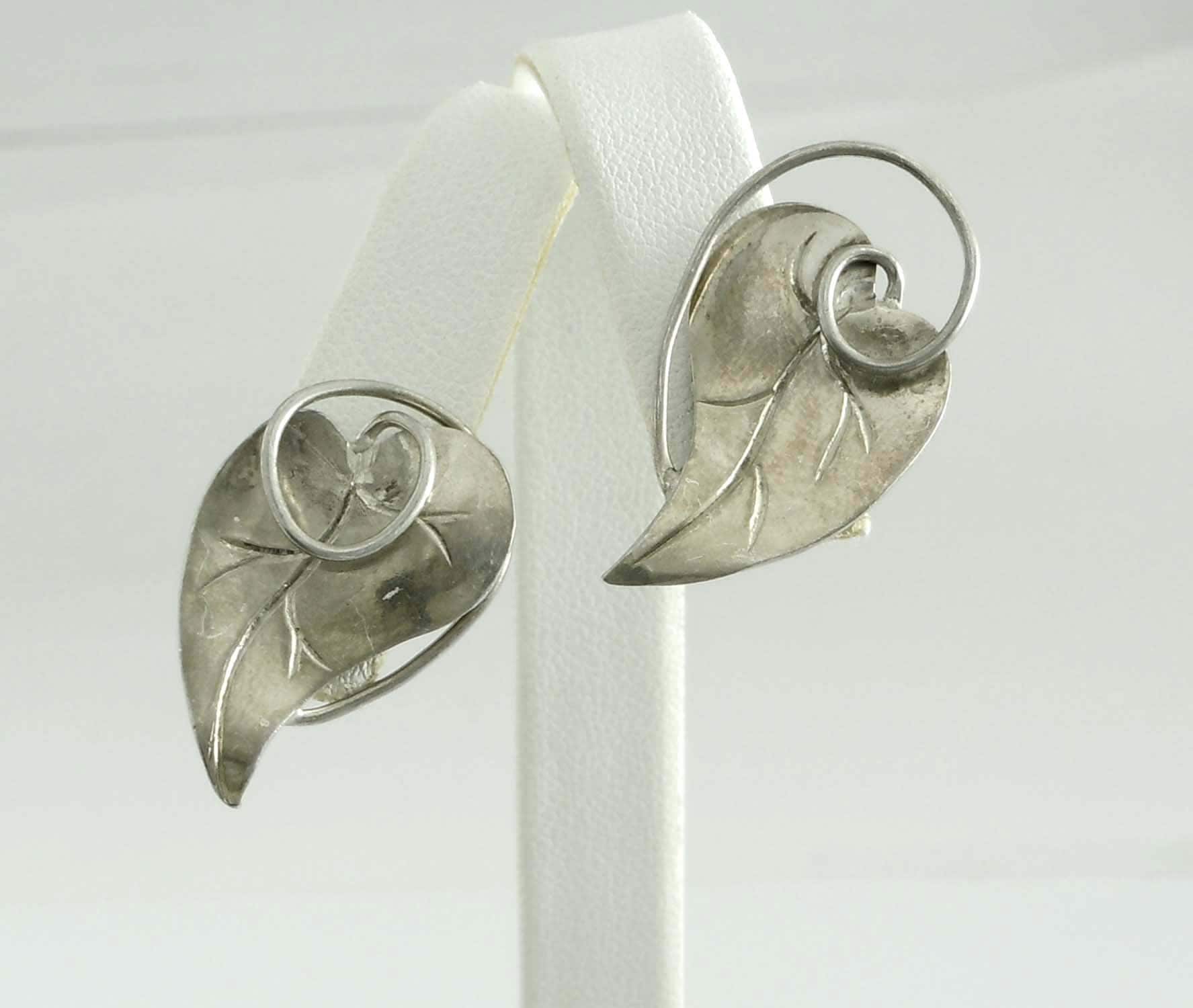 Atemberaubende Paar Hand Gemacht Antike Jugendstil Sterling Silber Blatt Schraube Zurück Ohrringe Rebe Und Ca. 1920Er Jahre von ThisArtGallery