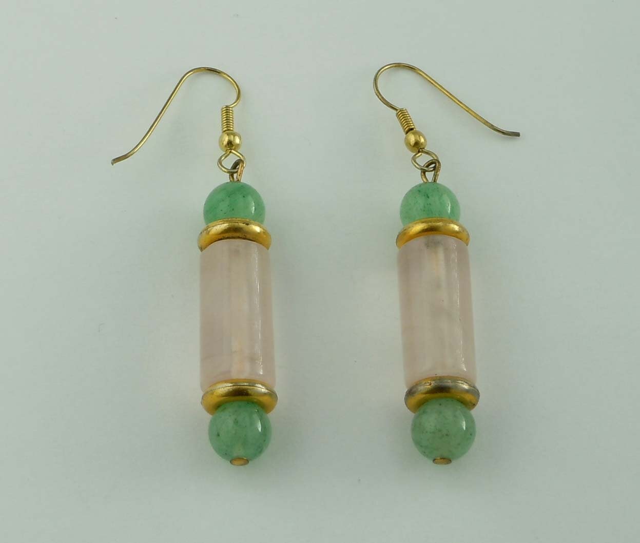 Atemberaubende Rosenquarz Jade Perlenohrringe von ThisArtGallery