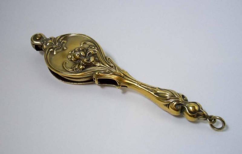 Florale Repousse Gold Gewaschen Sterling Silber Jugendstil Oper Longettes Mit Anhänger Ballen von ThisArtGallery