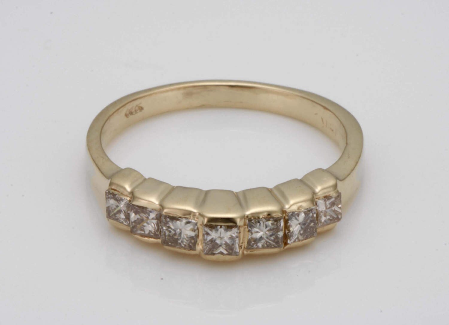 Immobilien .46Ct Prinzessin Diamanten 14K Gelb Gold Statement Ring R155 von ThisArtGallery