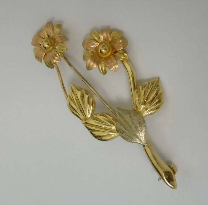 Seltene Poliert Und Satiniert Tri Color 14Kt Weißgold Gelbe Rose Blumen Brosche von ThisArtGallery