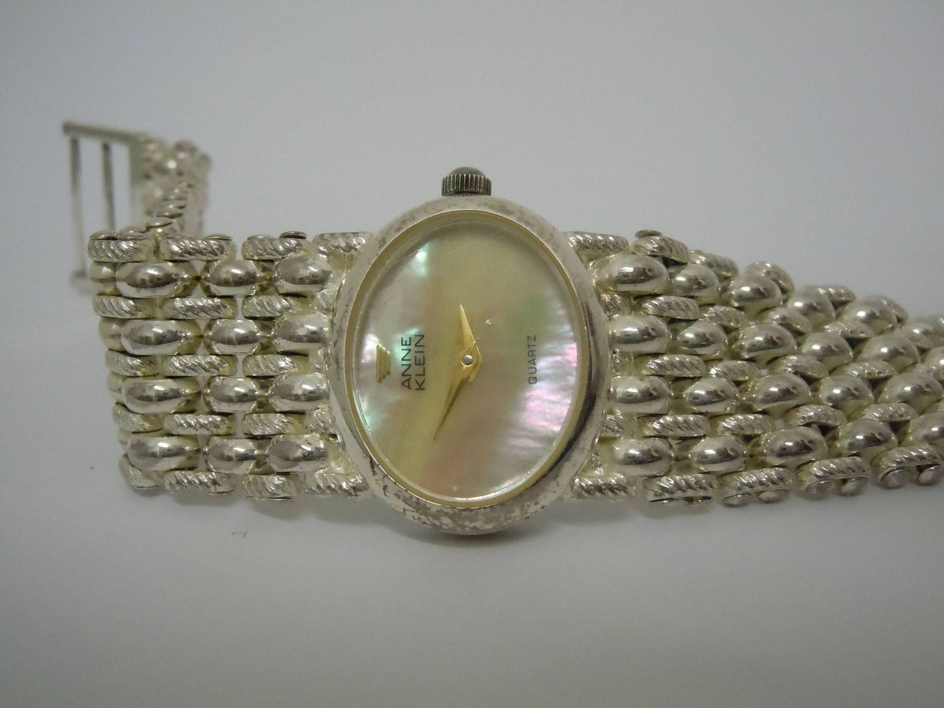 Vintage Damen Annie Klien Mop Zifferblatt Silber Ton Armband Quarzuhr von ThisArtGallery