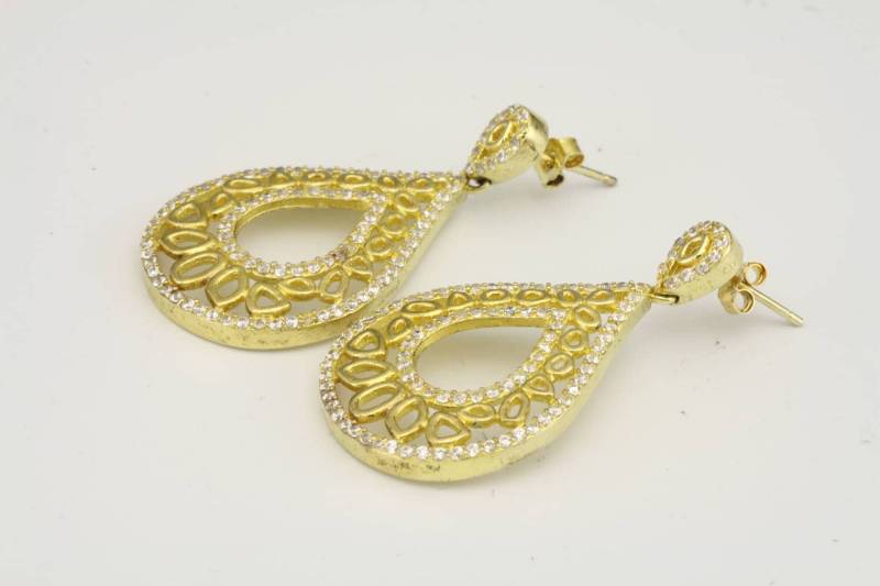 Vintage Vermeil Sterling Silber Zirkon Verziert Durchbrochene Tear Drop Post Zurück Baumeln Ohrringe Gold Cz von ThisArtGallery