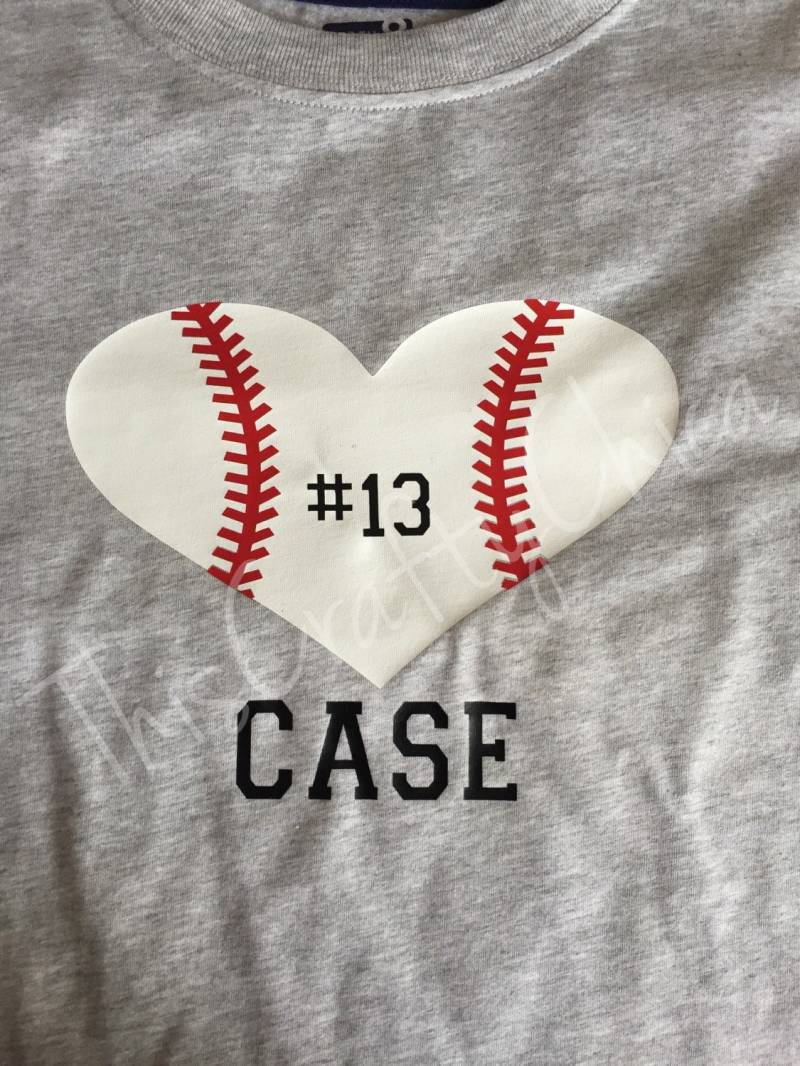 Baseball Valentinstag Langarm Tshirt von ThisCraftyChica