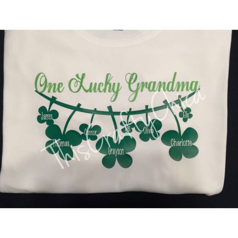 Glücksoma Grammy Mama Mamaw Nana St. Patrick Es Day Kurzärmeliges Shirt Irish Shamrocks von ThisCraftyChica