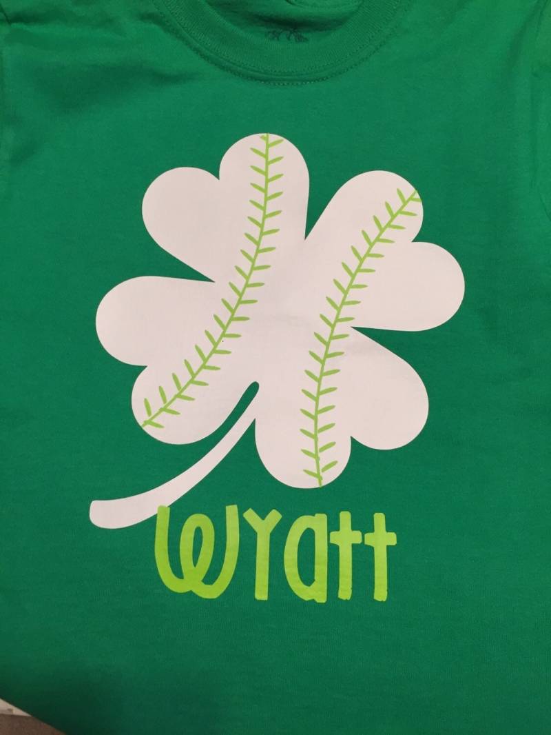 St. Patrick Es Day Baseball Shamrock Personalisiert Kurzarm Tshirt St Patricks Irish Patty von ThisCraftyChica