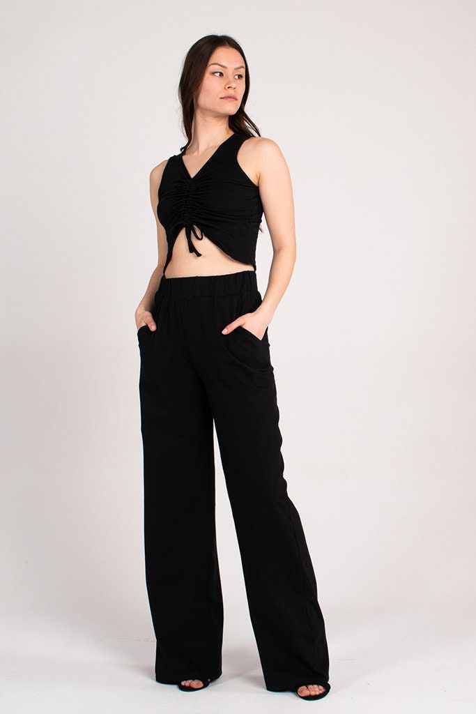 Hose Mit Weitem Bein Aus Bio-Baumwolle - Schwarz Hose Mit Weitem Bein Aus Bio-Baumwolle - Schwarz von ThisIsAnyo