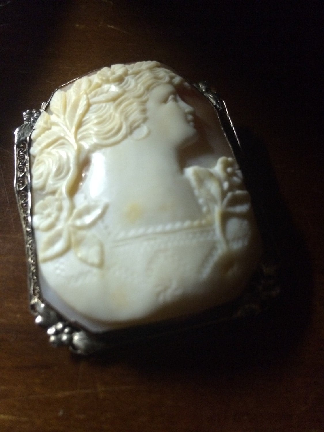 Wunderschöne Gothic Victorian Brosche von Thisistheotherplace