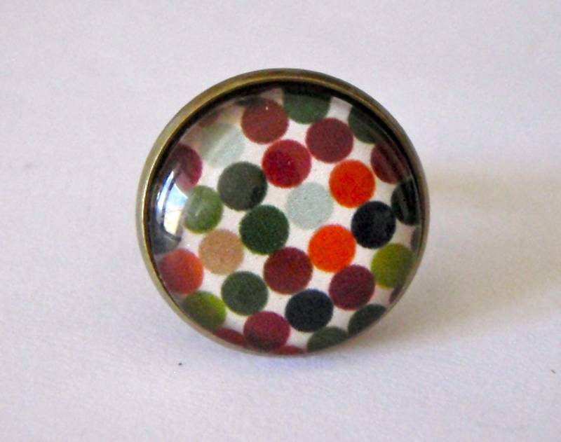 Erbsen-Cabochon-Ring in Herbstfarben, Orange, Grün, Braun. Glas Und Bronze Erbsen-Cabochon-Ring in Herbstfarben, Orange, Grün, Braun. Glas Und Bronze von Thisliacreations